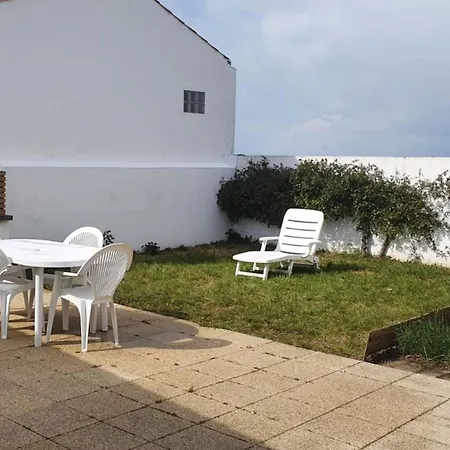 Holiday home Charme De La Petite Bosse By Interhome *