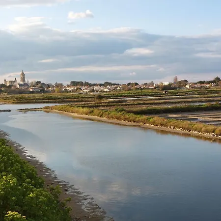 Charme De La Petite Bosse By Interhome Holiday home L'Epine (Vendee)